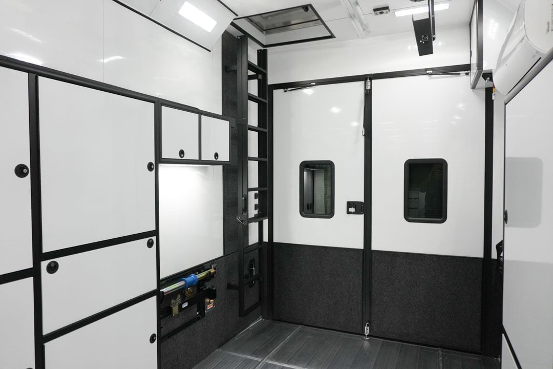 inTech Gooseneck Trailer
