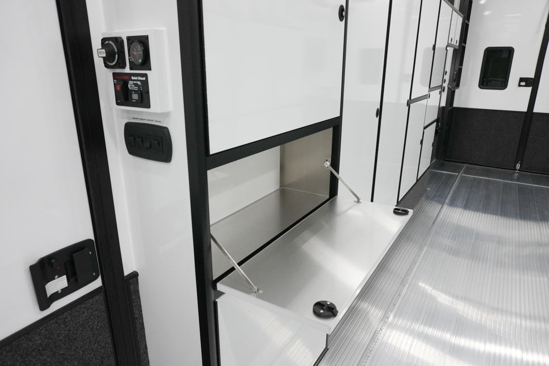 inTech Gooseneck Trailer