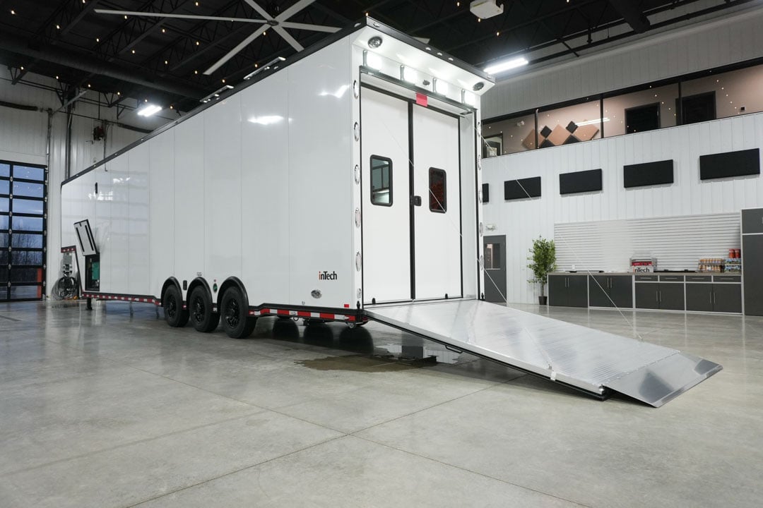 inTech Gooseneck Trailer