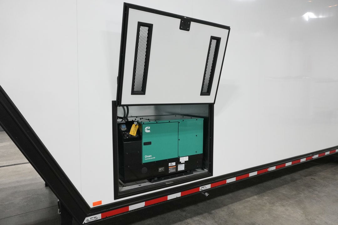 inTech Gooseneck Trailer