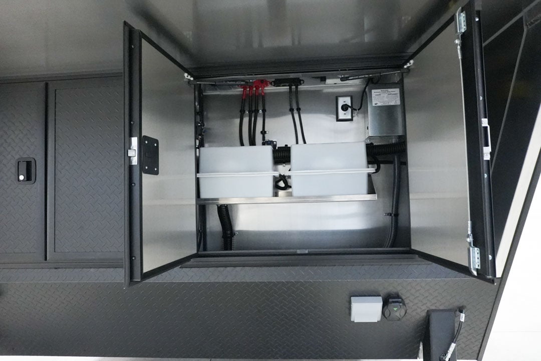 inTech Gooseneck Trailer
