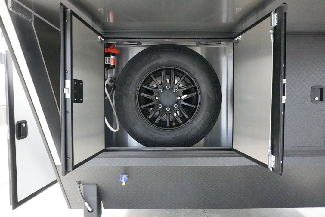 inTech Gooseneck Trailer