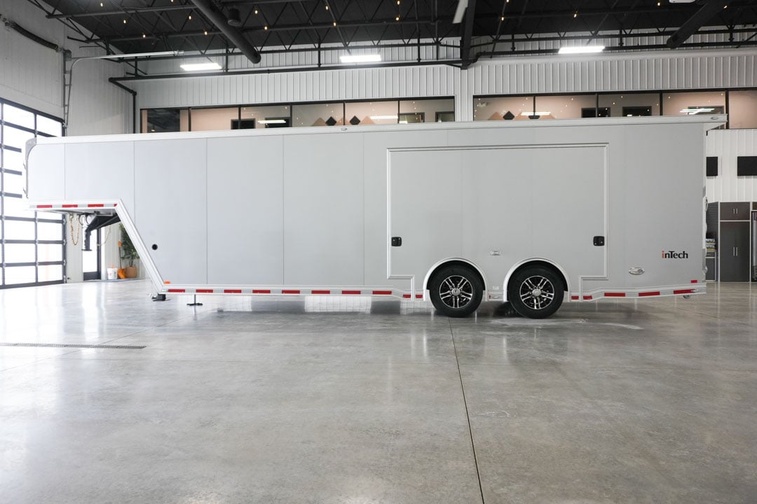 inTech Gooseneck Trailer