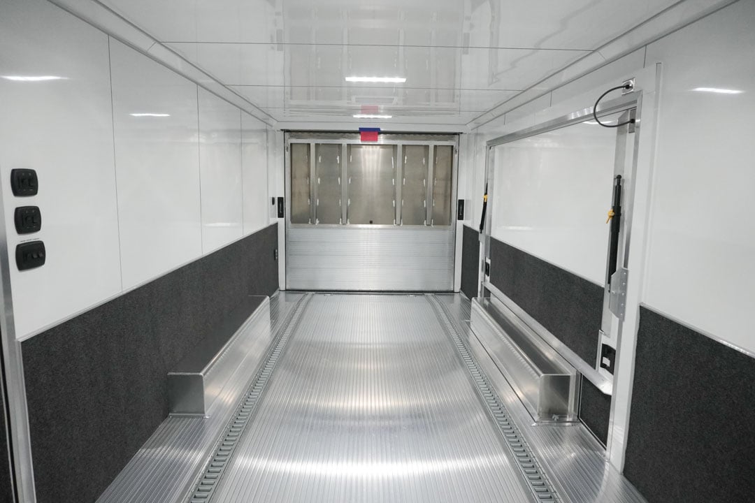 inTech Gooseneck Trailer
