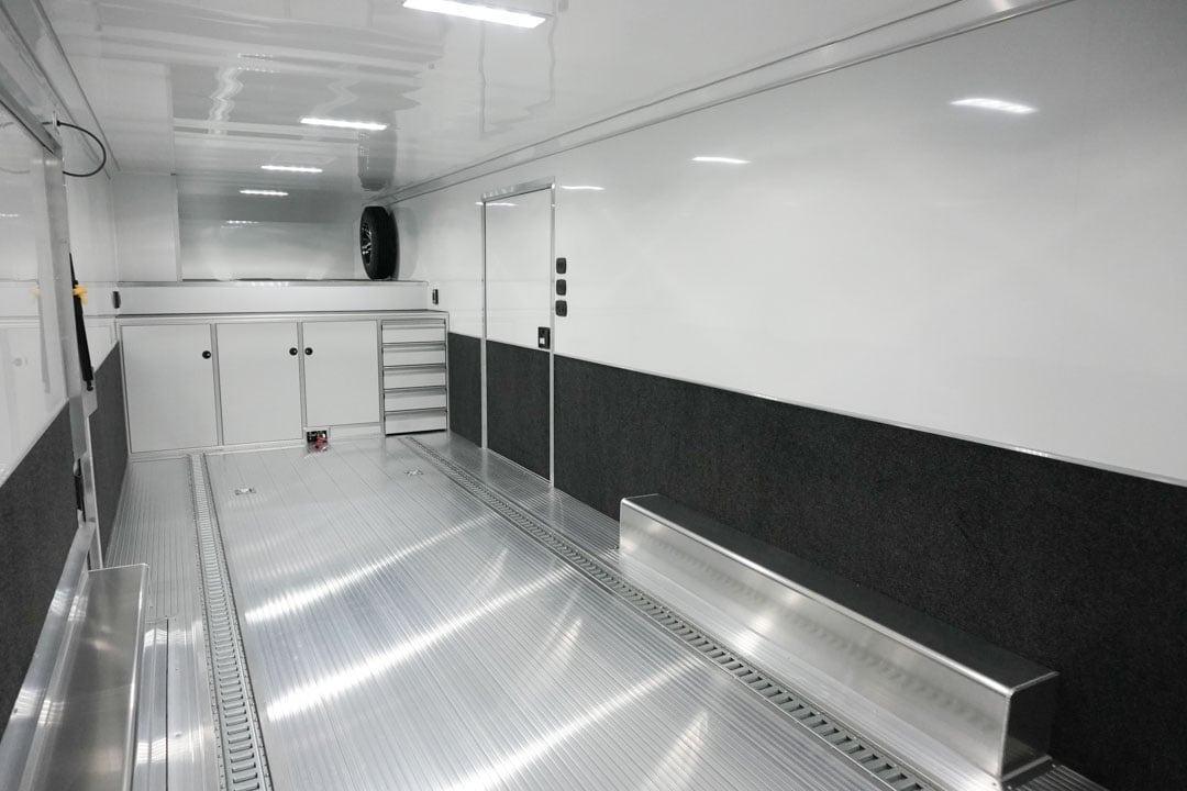 inTech Gooseneck Trailer