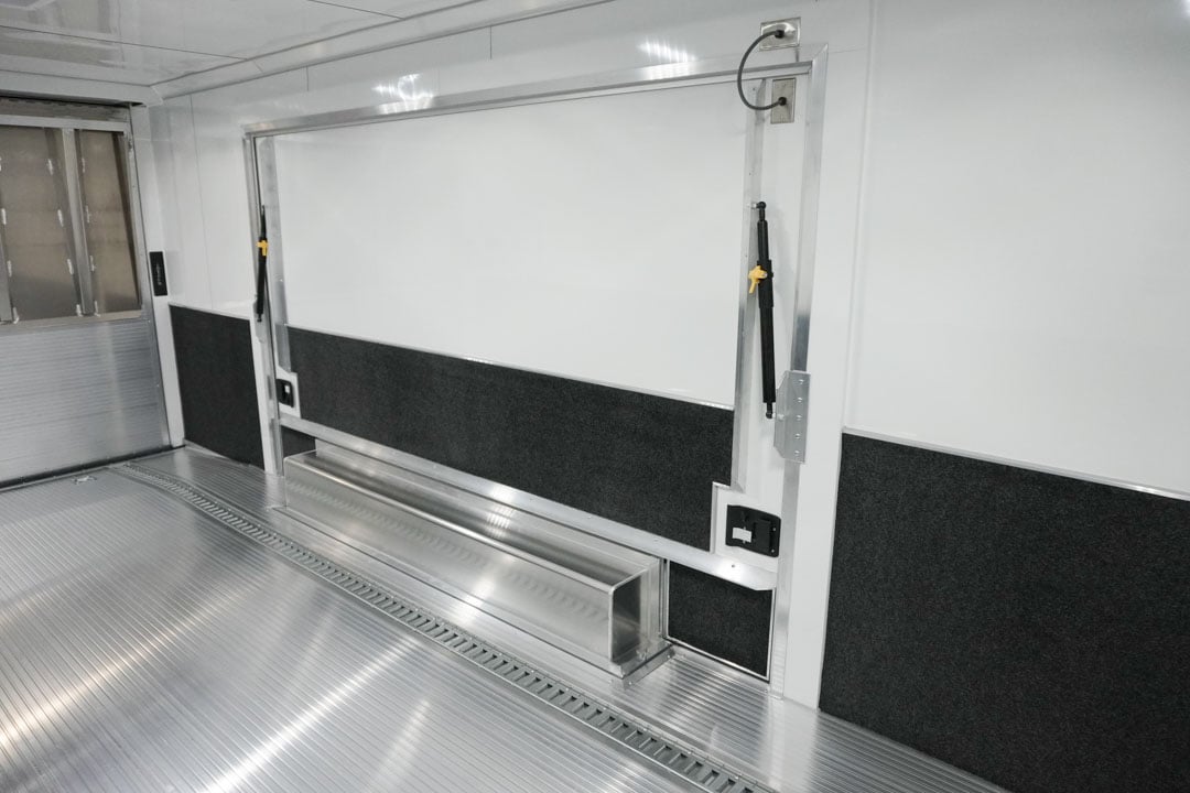 inTech Gooseneck Trailer