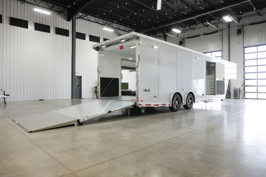 inTech Gooseneck Trailer