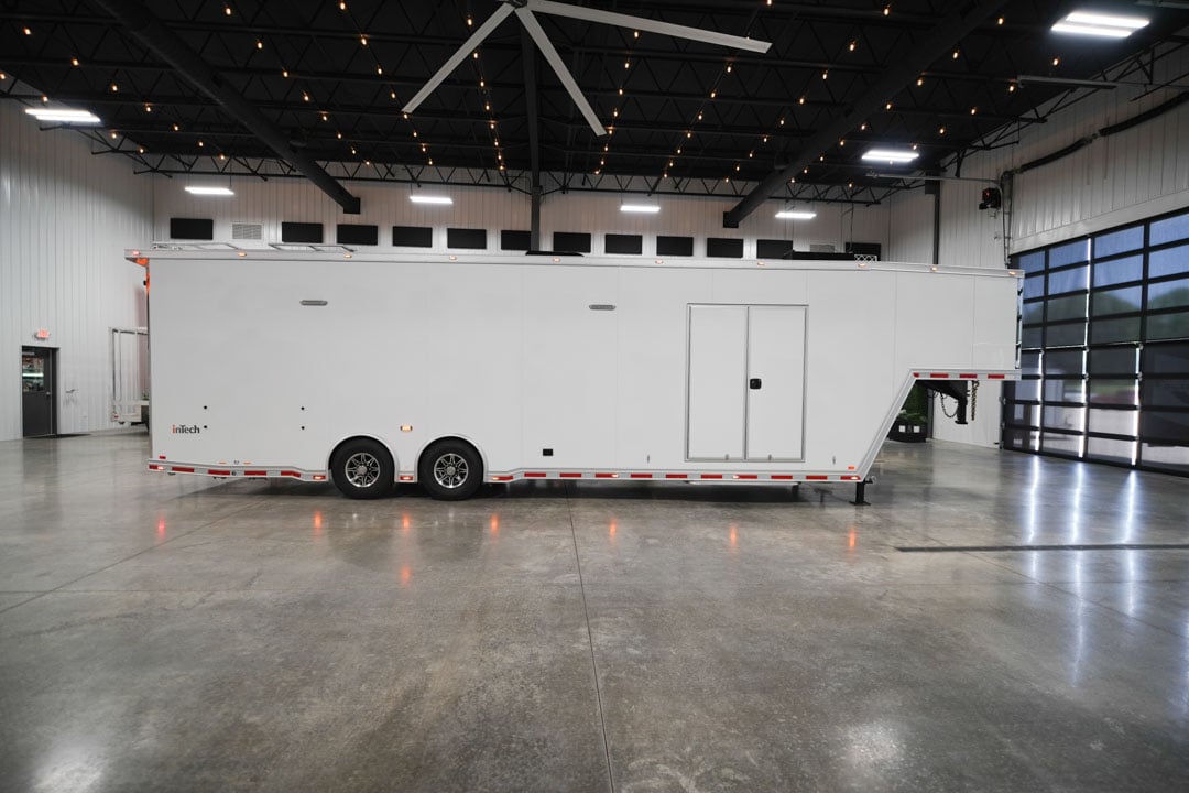 inTech Gooseneck Trailer