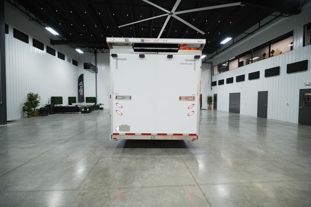 inTech Gooseneck Trailer