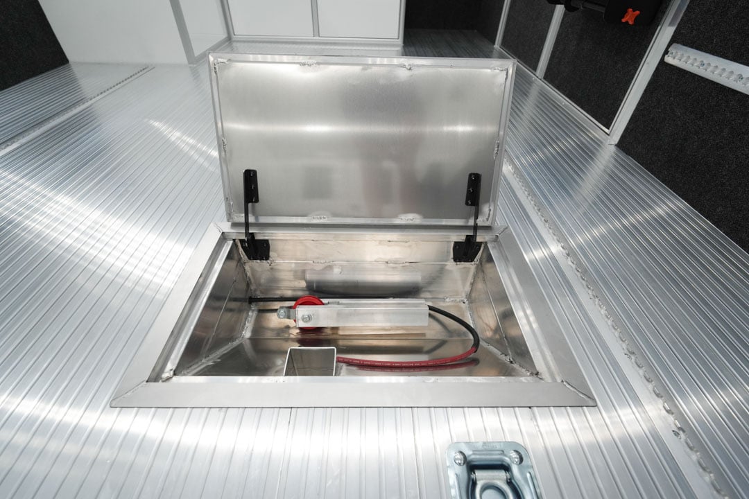 inTech Gooseneck Trailer