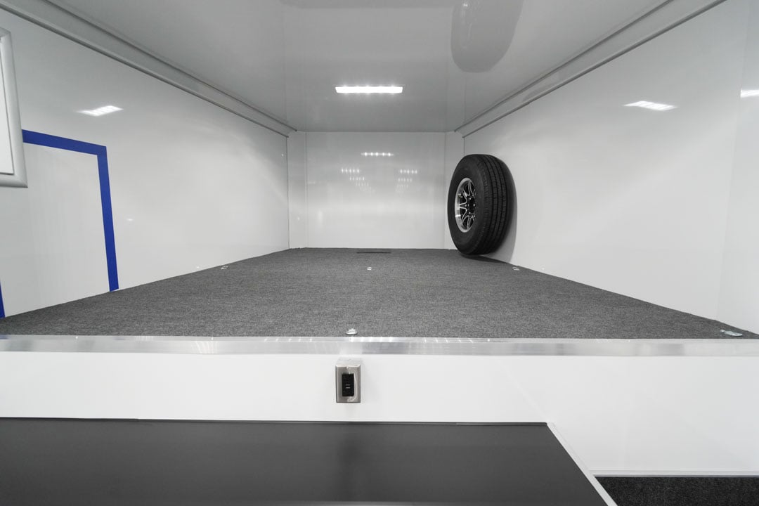 inTech Gooseneck Trailer