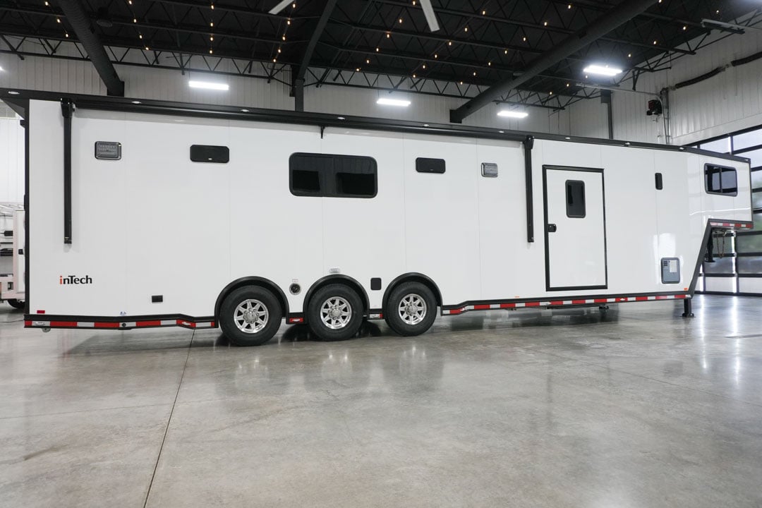 inTech Gooseneck Trailer