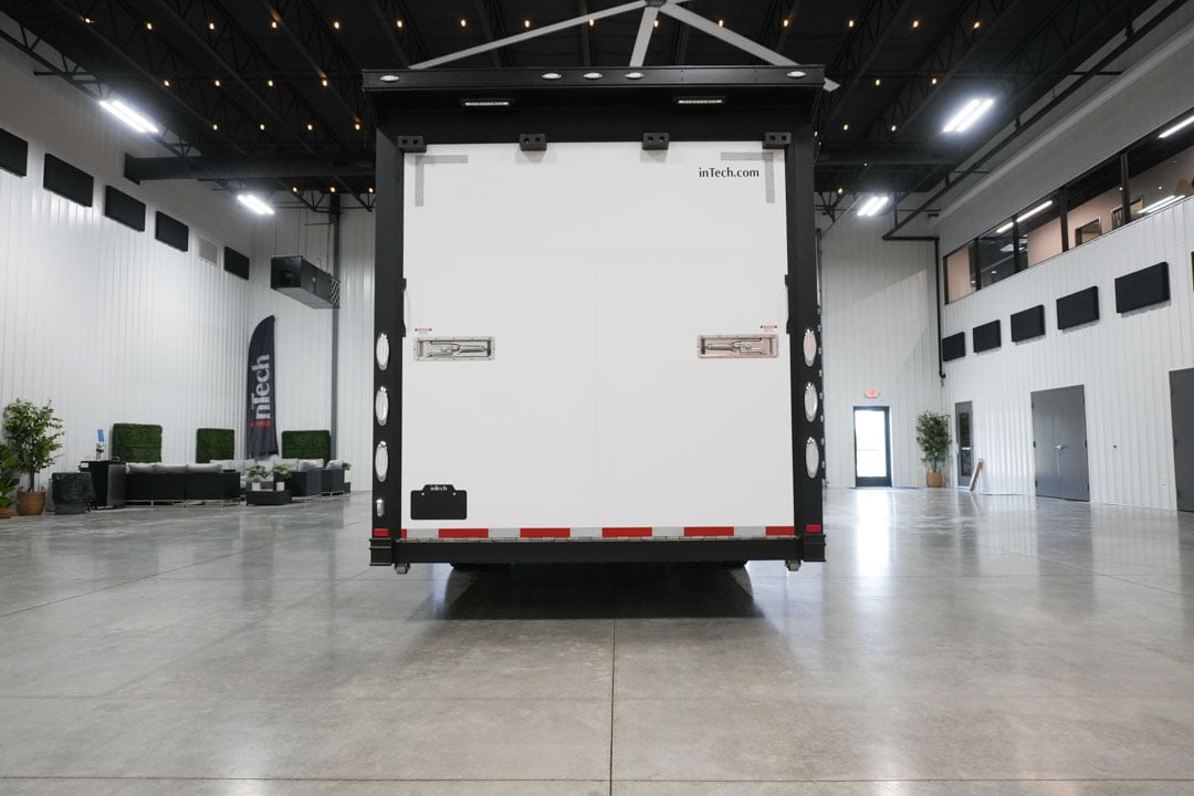 inTech Gooseneck Trailer