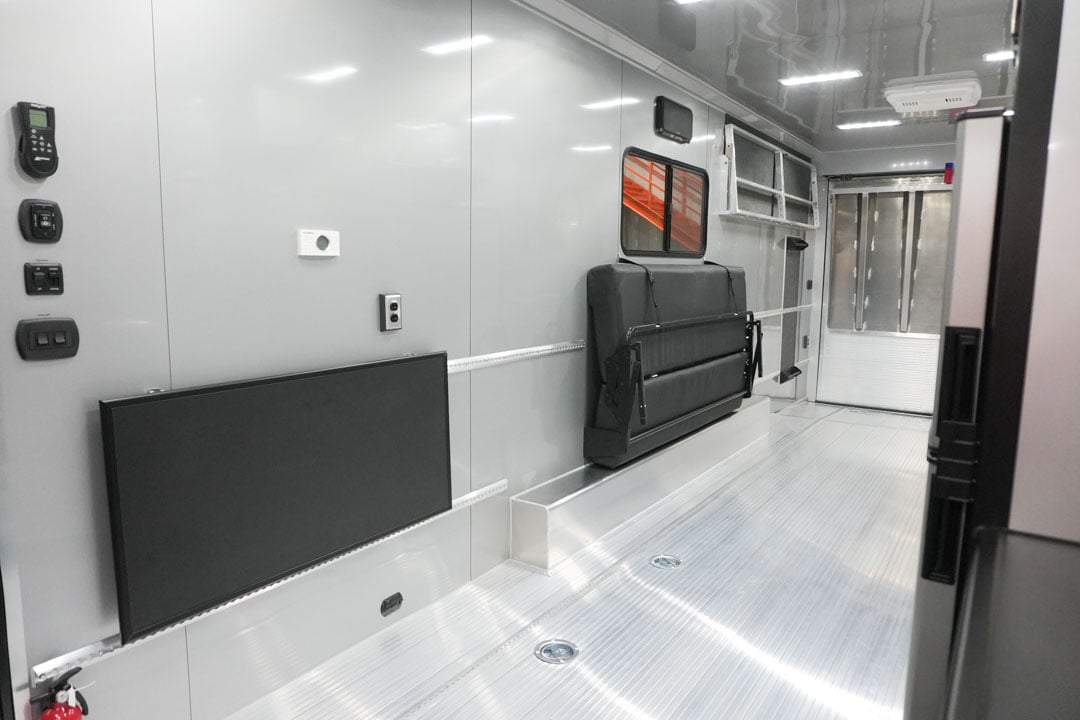 inTech Gooseneck Trailer