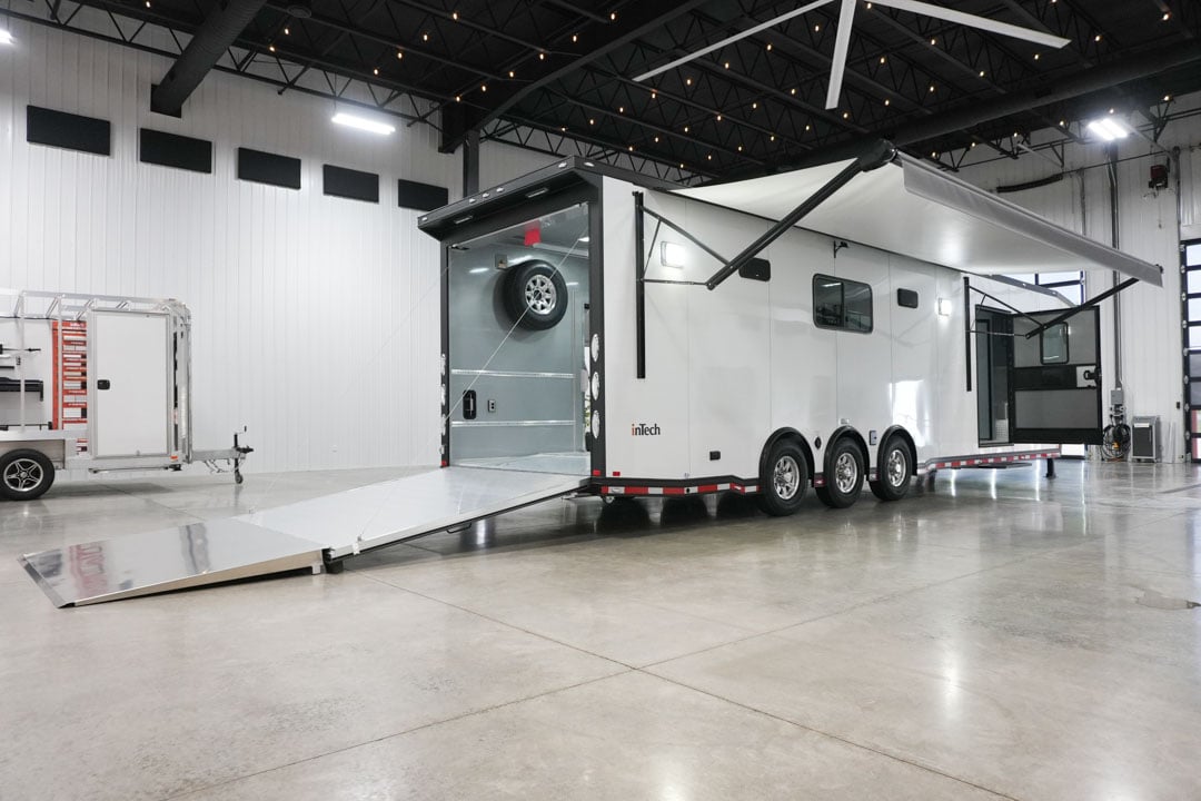inTech Gooseneck Trailer